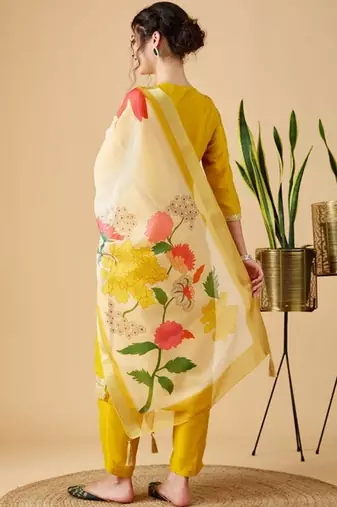 Floral embroidered regular pure silk kurta with trousers & with dupatta