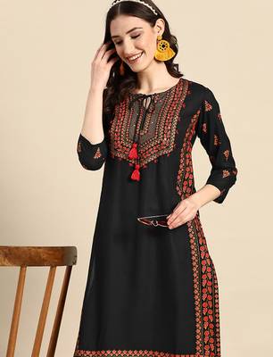Floral yoke printed mirror work kurta 2