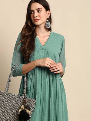 Green chiffon self design flared kurta 2