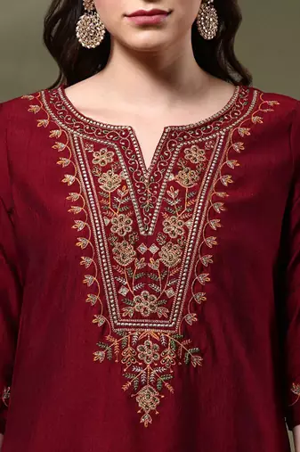 Floral embroidered flared sleeves thread work kurta