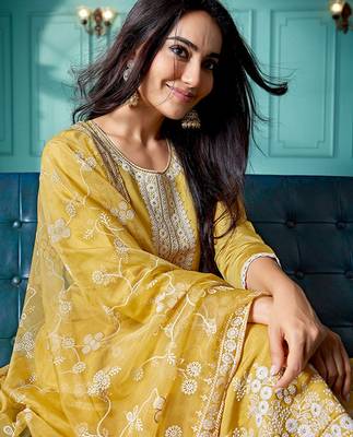 Ethnic motifs embroidered thread work straight kurta with trousers & dupatta 3