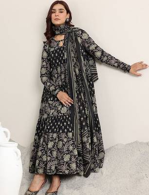 Womens black printed cotton anarkali kurta with trousers & dupatta 3