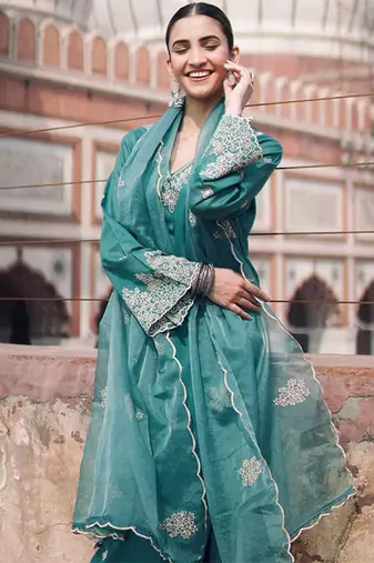 Floral embroidered thread work v-neck straight kurta with palazzo & dupatta