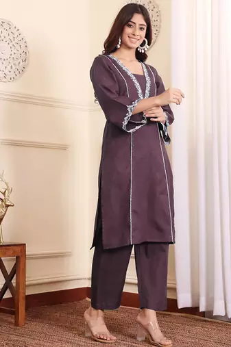 V-neck embroidered thread work straight kurta with trousers