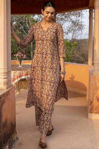 Floral printed cotton kurta with trousers