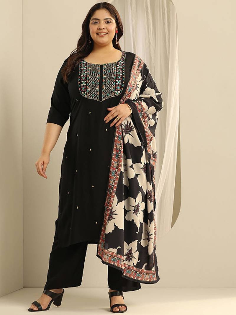 Plus size floral embroidered thread work kurta with trousers & dupatta