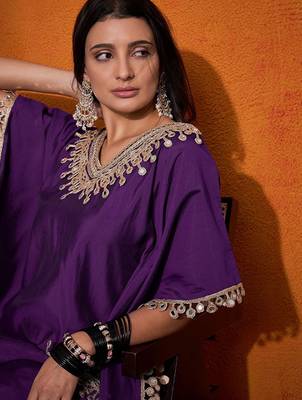 Ethnic motifs yoke design embroidered kaftan kurta & trousers 2