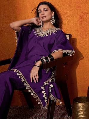 Ethnic motifs yoke design embroidered kaftan kurta & trousers 3