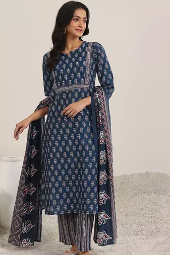 Floral printed notch-neck kurta with trousers and dupatta