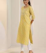 Leheriya printed thread work kurta
