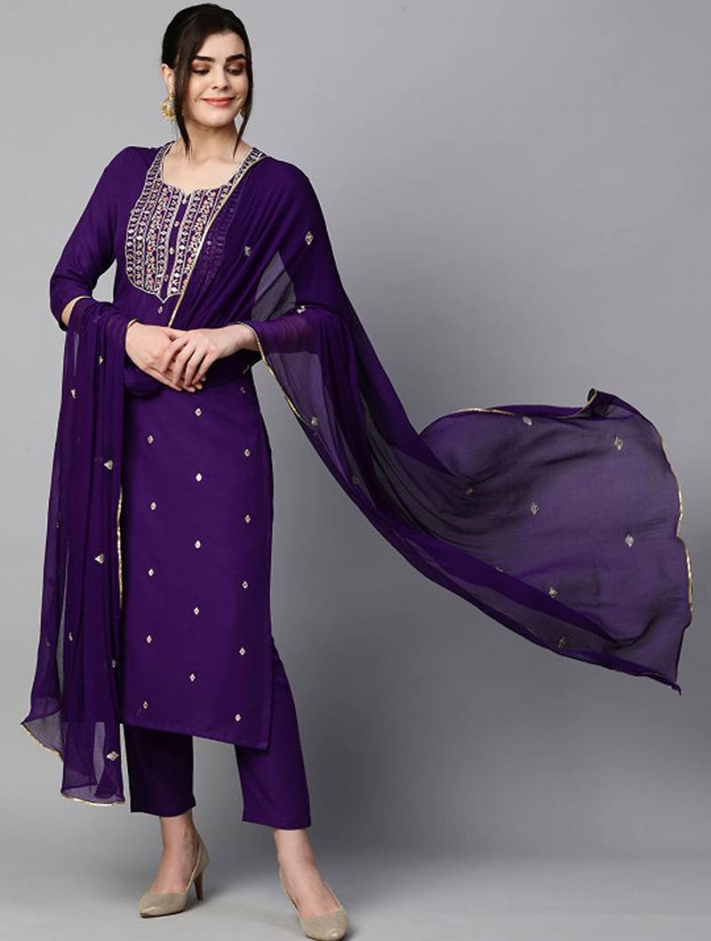 Floral embroidered regular kurta with trousers & dupatta