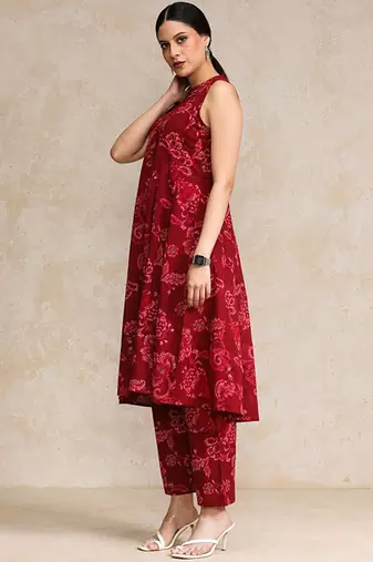 Ethnic motifs printed regular pure cotton kurta with trousers