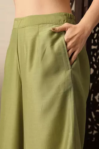 Floral yoke design thread work jashn kurta with palazzos & dupatta