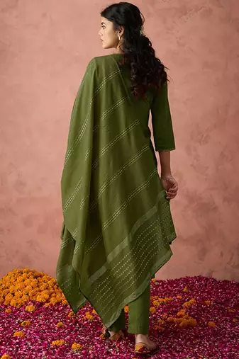 Ethnic motifs embroidered straight republic day kurta with trousers & dupatta
