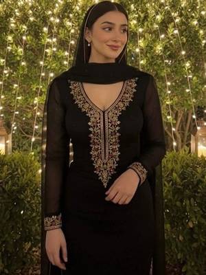 Ethnic motifs embroidered regular thread work kurta with trousers & with dupatta 1