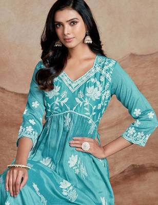 Floral embroidered chikankari summer sheers republic day republic day kurta 1
