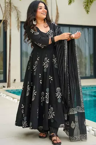 Floral printed kurta with trousers & dupatta