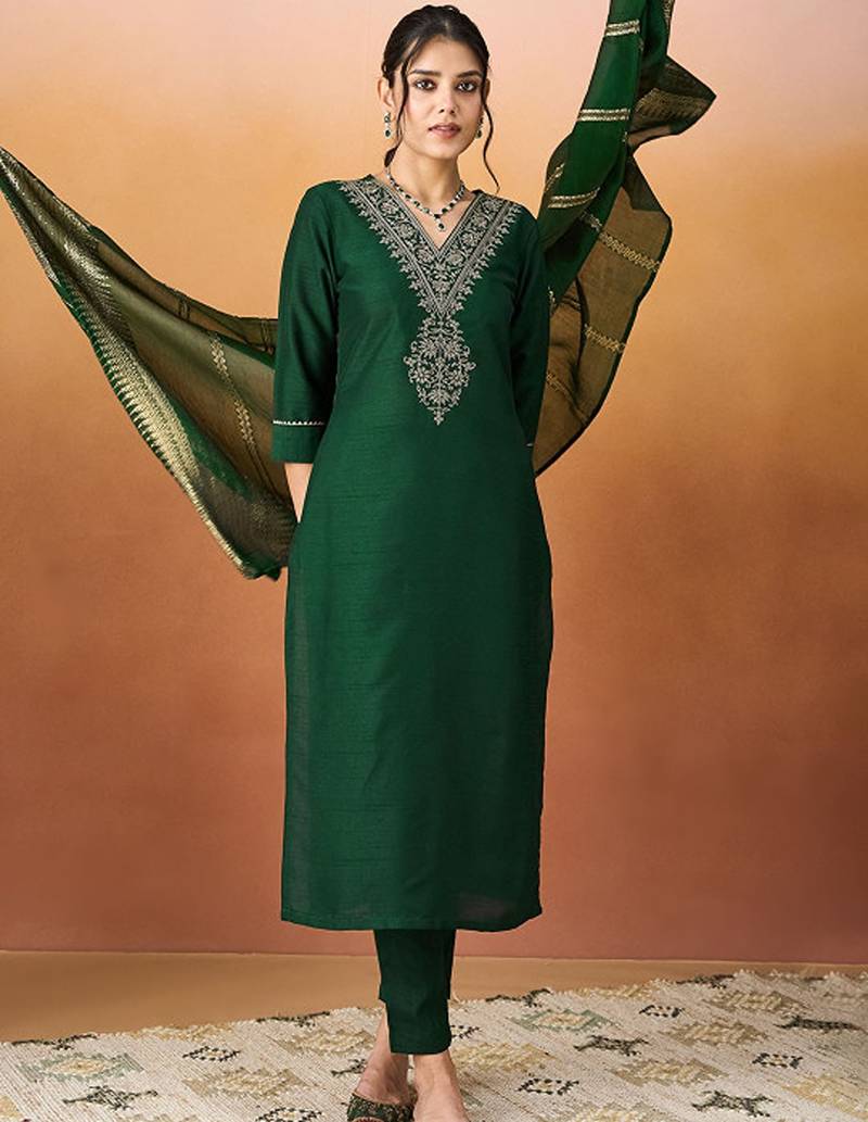 Ethnic motifs embroidered v-neck straight kurta with trousers & dupatta