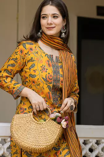 Floral printed regular cotton blend kurta with trousers with dupatta
