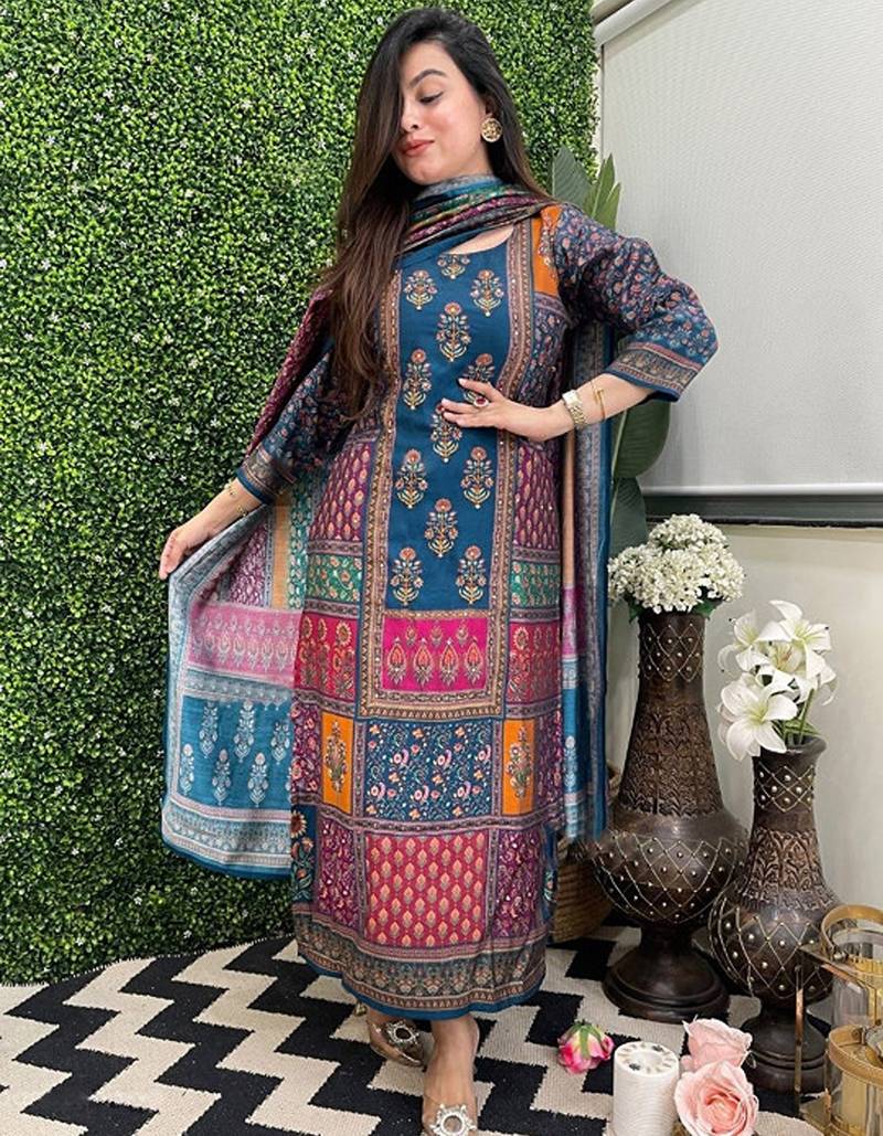 Floral printed round neck straight kurta with trousers & dupatta