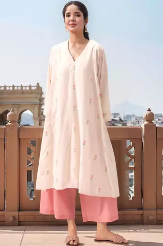 Floral printed v-neck three-quarter sleeves a-line kurta with palazzos