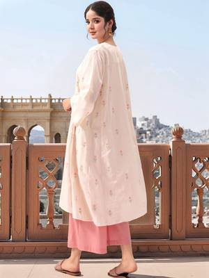 Floral printed v-neck three-quarter sleeves a-line kurta with palazzos 2