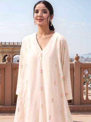 Floral printed v-neck three-quarter sleeves a-line kurta with palazzos 3