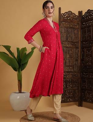 Embroidered anarkali kurta 3