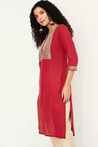Geometric yoke design thread work cotton straight kurta