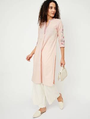 Floral embroidered mandarin collar thread work straight cotton kurta 1