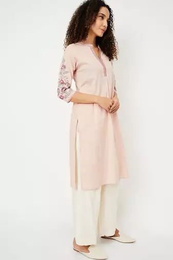 Floral embroidered mandarin collar thread work straight cotton kurta
