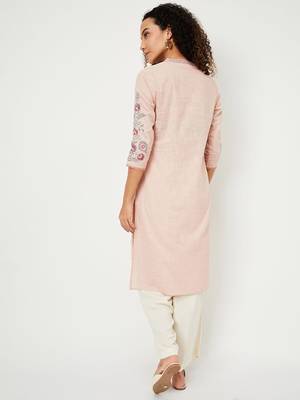 Floral embroidered mandarin collar thread work straight cotton kurta 4