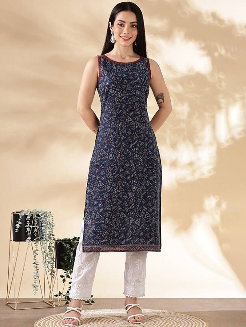 Navy blue geometric printed boat neck straight kurta