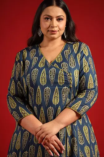 Navy blue & green ethnic motifs printed cotton kurta