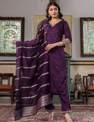 Ethnic motifs embroidered regular kurta with trousers & with dupatta 2