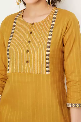 Striped thread work straight kurta