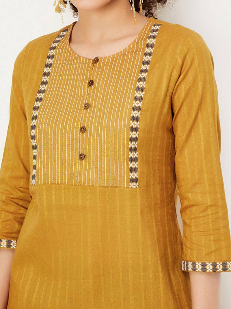 Striped thread work straight kurta
