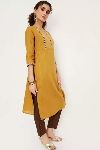 Striped thread work straight kurta