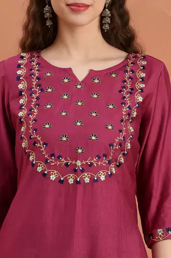 Floral embroidered flared sleeves thread work kurta