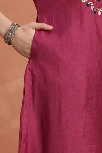 Floral embroidered flared sleeves thread work kurta