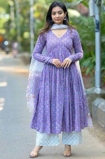 Floral printed pleated kurta with trousers & dupatta