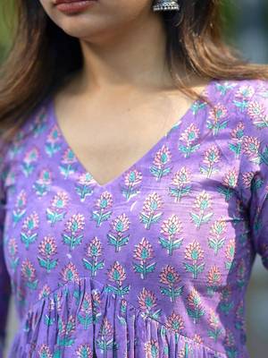 Floral printed pleated kurta with trousers & dupatta 2