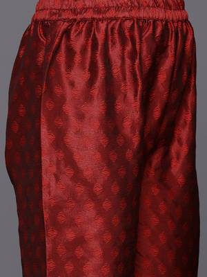 Maroon zari work textured kurta with trouser and printed dupatta 3