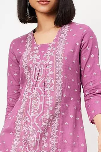 Ethnic motifs woven design pleated v-neck straight kurta
