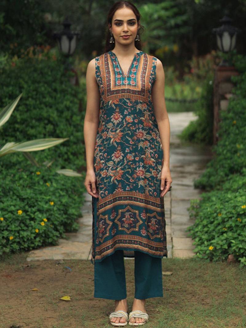 Floral printed mandarin collar straight kurta with trousers