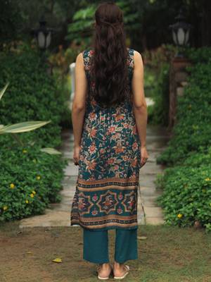 Floral printed mandarin collar straight kurta with trousers 2