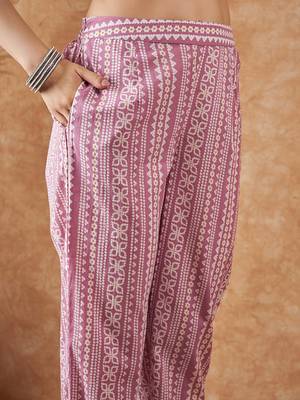 Floral printed pure cotton kurta with trousers & dupatta 3