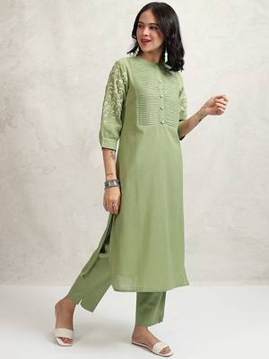 Floral embroidered regular thread work pure cotton republic day kurta with trousers 3