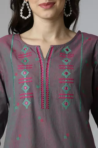 Floral embroidered thread work kurta
