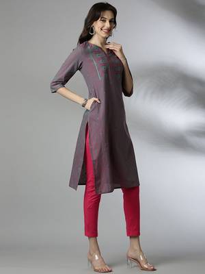 Floral embroidered thread work kurta 4